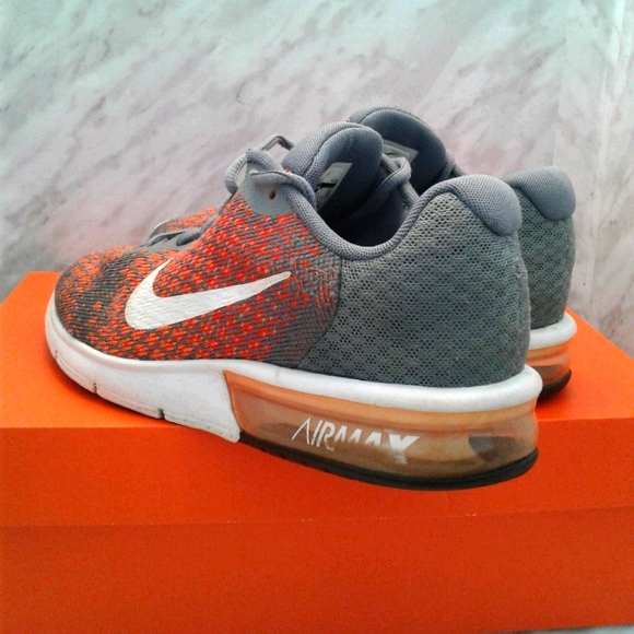 NIKE Mens AIR MAX Sequent 2 mens Size 8 womens 9.5 ORANGE GREY WHITE 852461-008 - Picture 4 of 6